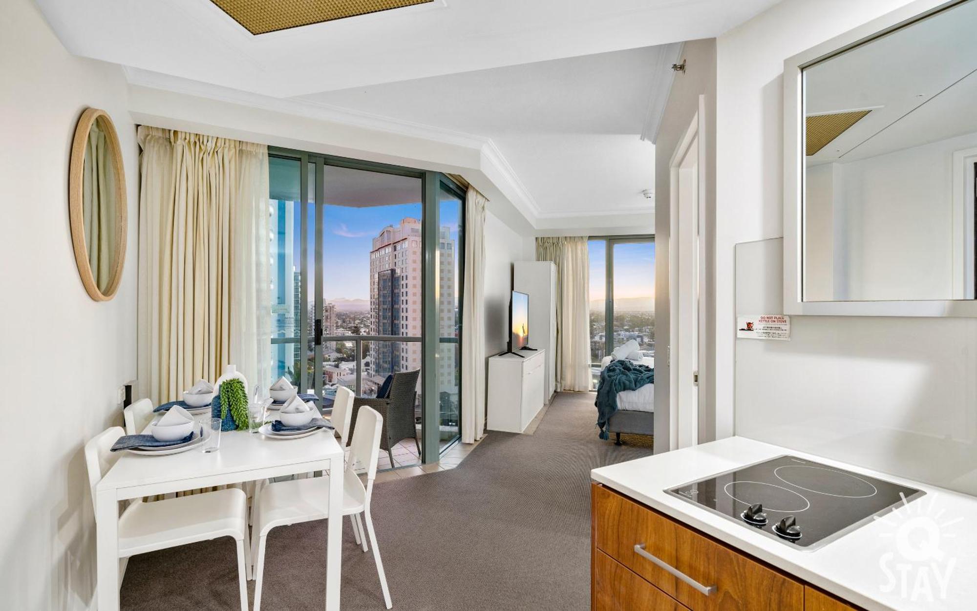 Legends Apartments - Qstay Gold Coast Kültér fotó