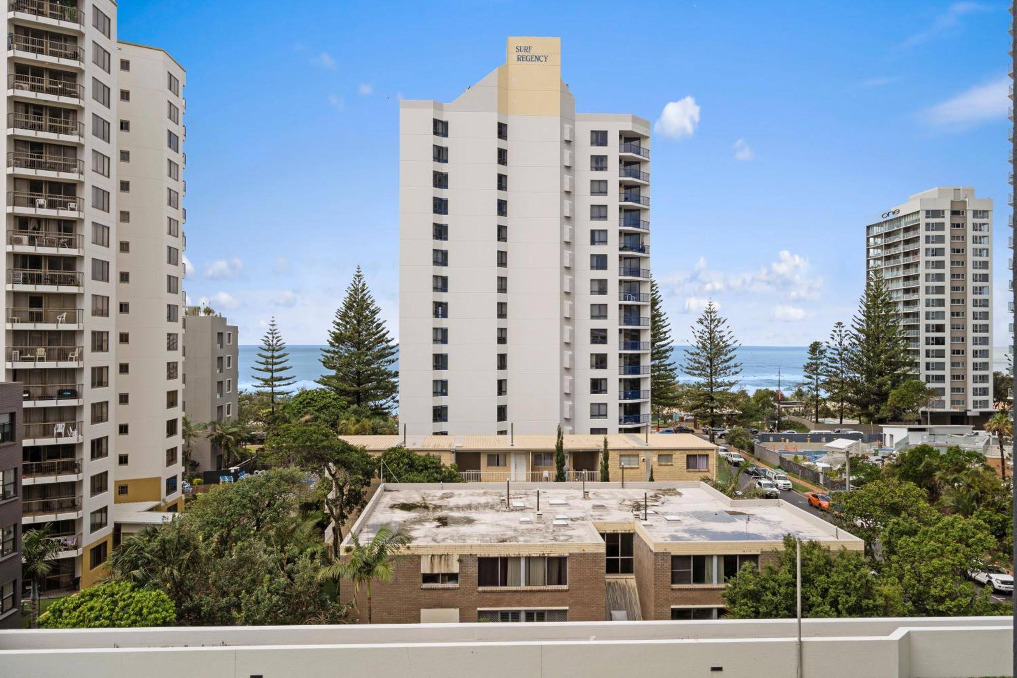 Legends Apartments - Qstay Gold Coast Kültér fotó