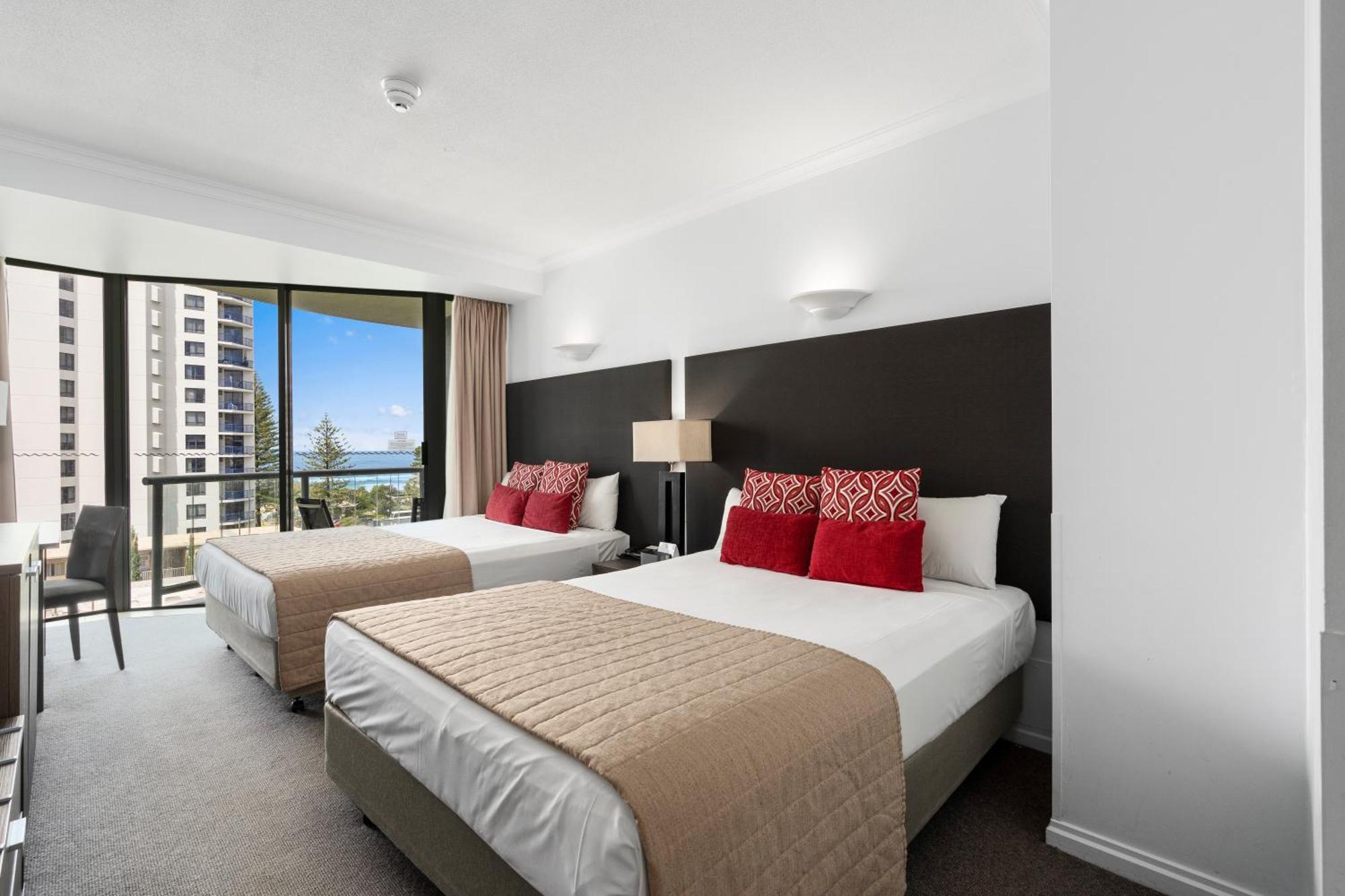 Legends Apartments - Qstay Gold Coast Kültér fotó